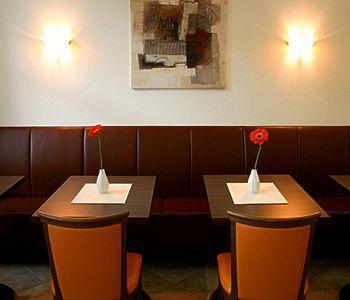 Hotel Herzog Dusseldorf Ngoại thất bức ảnh